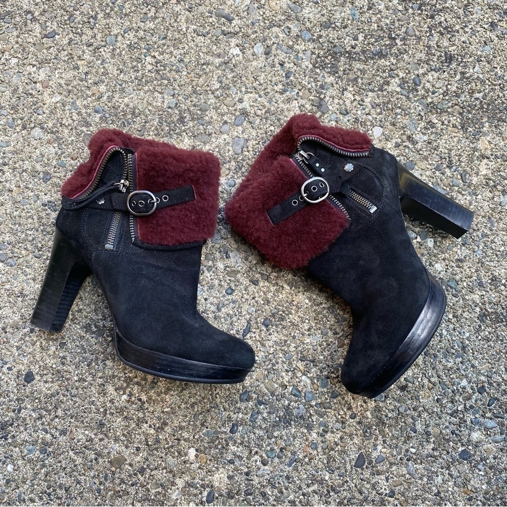 UGG AUSTRALIA Scarlett Ankle Cuff Boots size 7.5